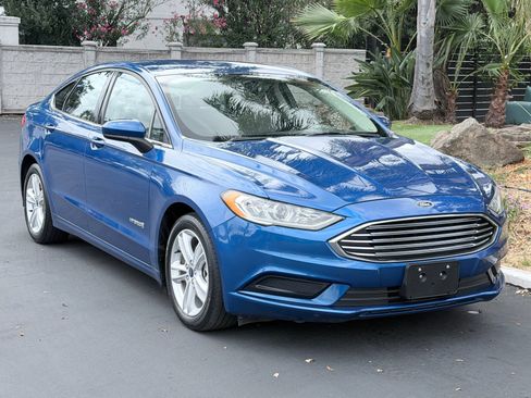 Used 2018 Ford Fusion S FWD image 5