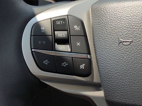 New 2026 Ford Explorer Active RWD image 27