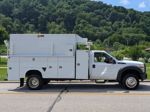 Used 2011 Ford F550 2WD Regular Cab Super Duty w/ Payload Upgrade Pkg image 5