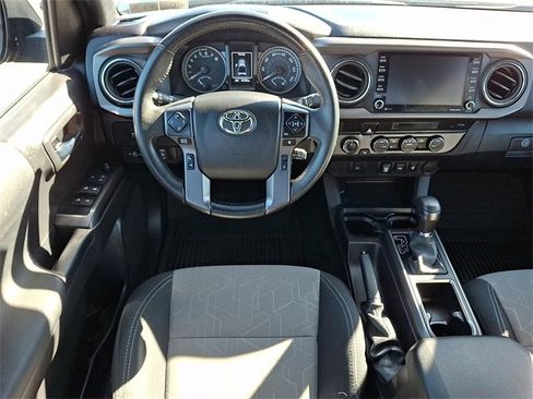 Used 2023 Toyota Tacoma TRD Off-Road image 11