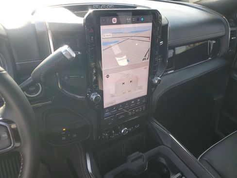 Used 2025 RAM 3500 Limited image 18