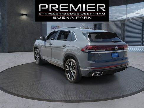 Used 2024 Volkswagen Atlas Cross Sport SEL Premium R-Line image 6