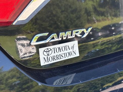 Used 2015 Toyota Camry LE FWD image 17