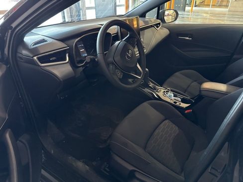 Used 2025 Toyota Corolla SE image 11