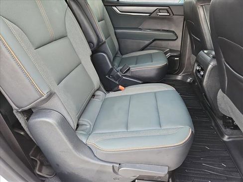 Certified 2024 GMC Acadia AT4 AWD/4WD image 20