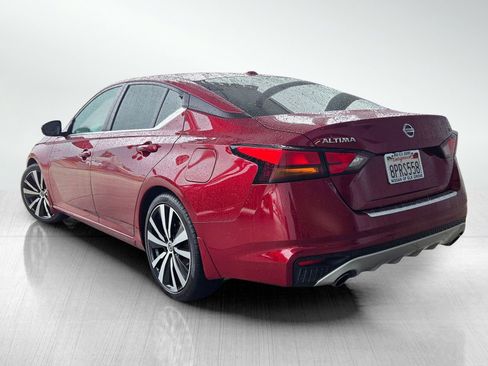 Used 2020 Nissan Altima 2.5 SR w/ Premium Package FWD image 9