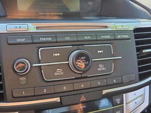 Used 2015 Honda Accord LX image 33