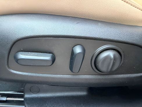 Used 2023 Chevrolet Blazer Premier image 20