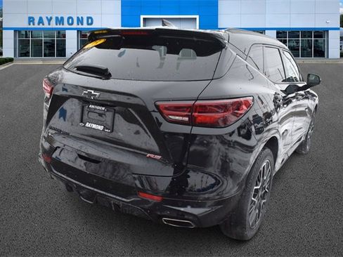 Certified 2023 Chevrolet Blazer RS w/ Driver Confidence II Package image 3