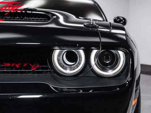 Used 2022 Dodge Challenger SRT Hellcat RWD image 10