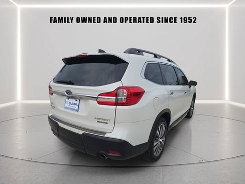 Certified 2022 Subaru Ascent Touring AWD/4WD image 3