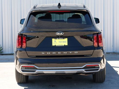 Used 2021 Kia Sorento S image 48