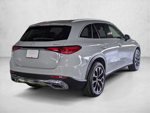 Certified 2025 Mercedes-Benz GLC 350e 4MATIC image 5