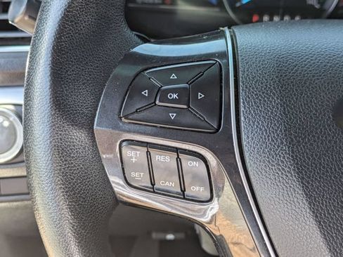 Used 2017 Ford Explorer Limited w/ Equipment Group 301A FWD image 17
