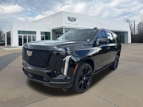 Used 2025 Cadillac Escalade Sport Platinum w/ LPO, Floor Liner Package AWD/4WD image 8