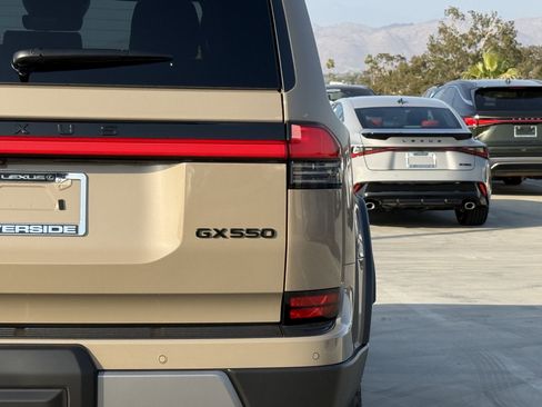 New 2026 Lexus GX 550 AWD/4WD image 13