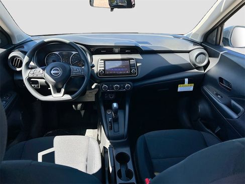 New 2025 Nissan Kicks Play S image 21