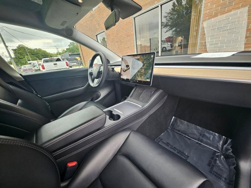 Used 2021 Tesla Model Y Long Range AWD/4WD image 55