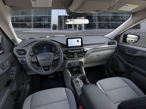 Used 2025 Ford Escape Active w/ Cold Weather Package image 9