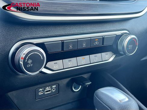 Used 2024 Nissan Altima 2.5 SV image 19