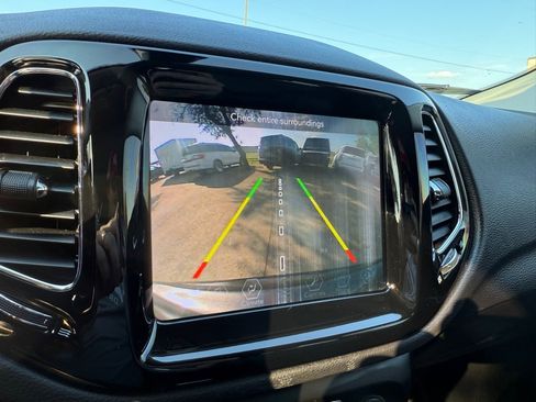 Used 2018 Jeep Compass Limited w/ Safe & Security Group image 32