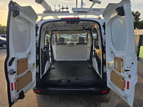 Used 2017 Ford Transit Connect XL image 31