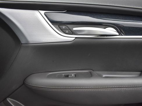 Certified 2024 Cadillac XT5 Premium Luxury w/ LPO, Floor Liner Package image 31