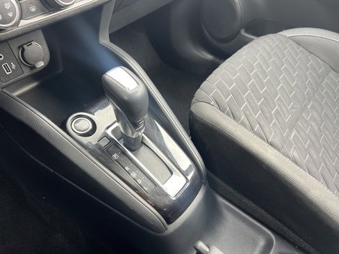 Certified 2021 Nissan Kicks S image 24