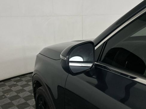 Used 2022 Kia Telluride EX w/ EX Premium Package image 16