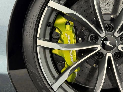 Used 2023 McLaren Artura image 36