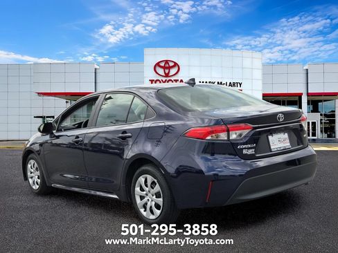 Used 2025 Toyota Corolla LE FWD image 3