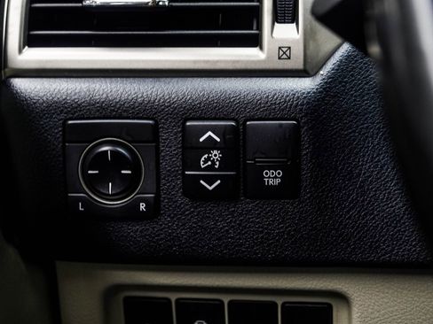 Used 2020 Lexus GX 460 Premium w/ Premium Package AWD/4WD image 29