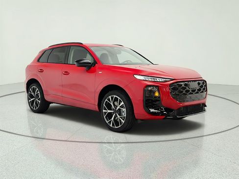 New 2026 Audi Q3 quattro 2.0T AWD/4WD image 3