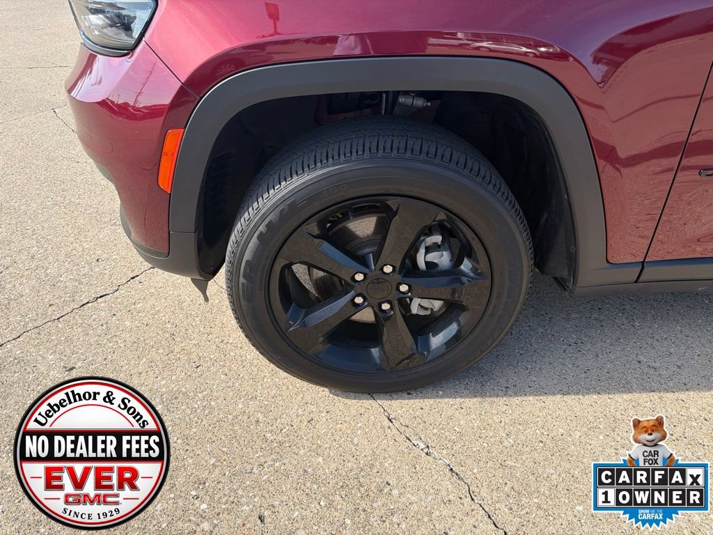 Used 2023 Jeep Grand Cherokee L Laredo AWD/4WD image 17
