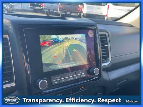 Certified 2024 Nissan Frontier SV image 29
