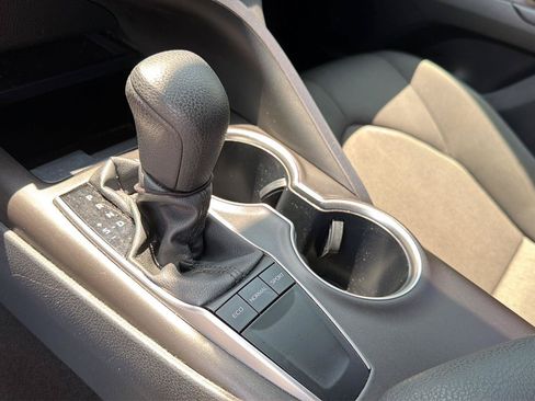 Used 2024 Toyota Camry LE FWD image 23