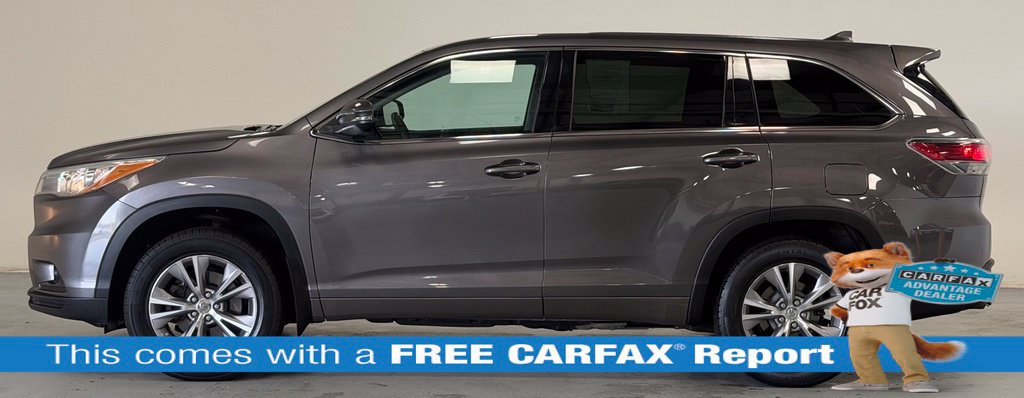Used 2015 Toyota Highlander LE AWD/4WD image 2