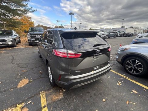 Used 2023 Ford Edge SEL image 5