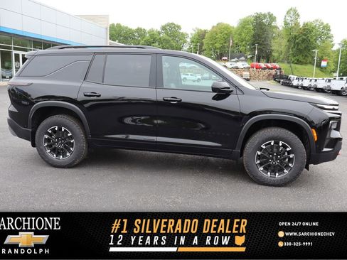 New 2026 Chevrolet Traverse Z71 w/ Enhanced Driving Package AWD/4WD image 1