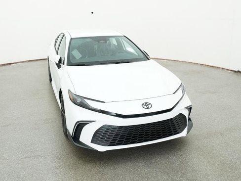 New 2026 Toyota Camry SE image 14