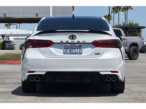 Used 2019 Toyota Camry XSE FWD image 5