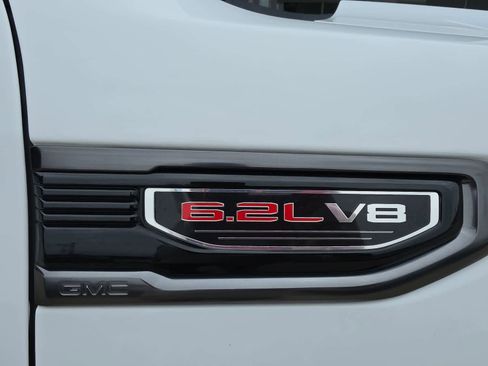 Used 2020 GMC Sierra 1500 AT4 w/ AT4 Premium Package image 3