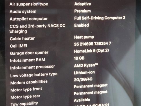 Used 2023 Tesla Model X image 3