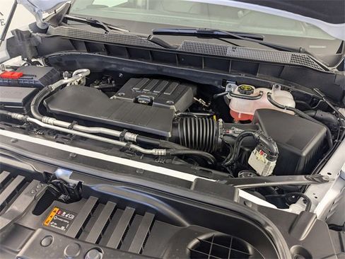 Certified 2025 Chevrolet Silverado 1500 LT w/ Leather Package image 37