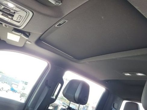 Used 2019 GMC Sierra 1500 AT4 w/ AT4 Premium Package AWD/4WD image 9