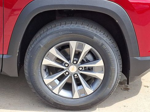 New 2026 Chevrolet Equinox LT w/ Convenience Package II AWD/4WD image 8