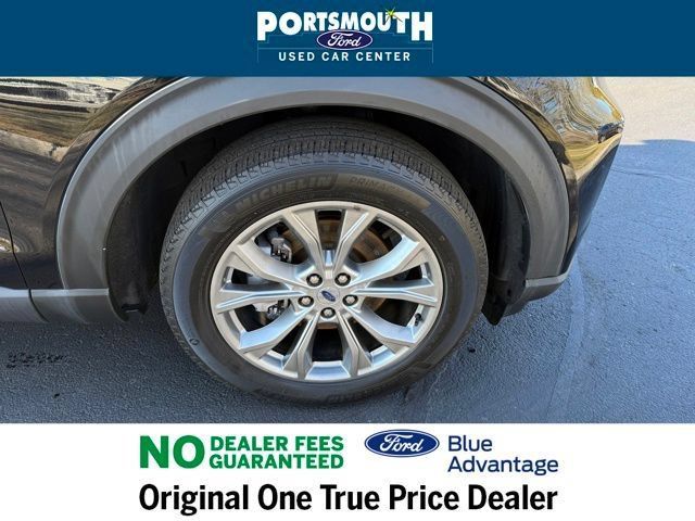 Used 2022 Ford Explorer XLT w/ Equipment Group 202A AWD/4WD image 35