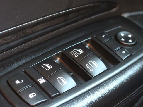 Used 2015 Dodge Durango Limited w/ Premium Group image 21