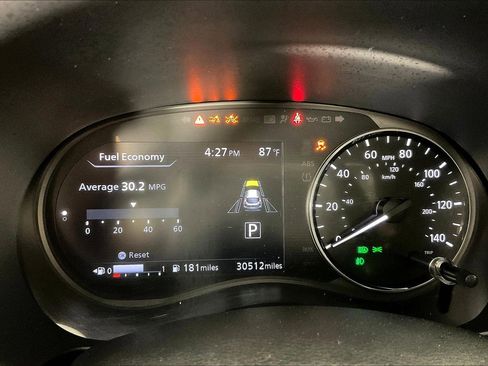 Used 2024 Nissan Kicks SR w/ SR Premium Package FWD image 14