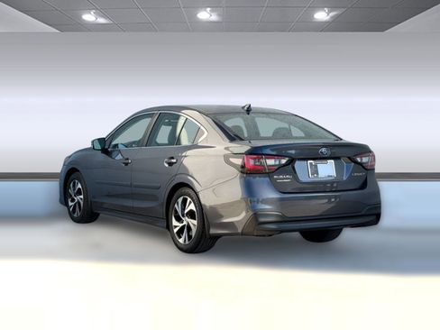 Used 2022 Subaru Legacy Premium AWD/4WD image 3